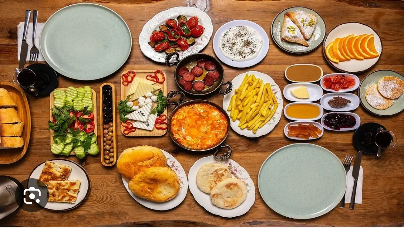 Serpme kahvaltı / Breakfast